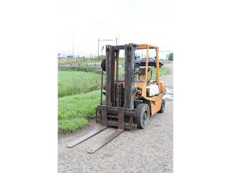 Used Forklift Truck TOYOTA 02-4FD20 DIESEL VIERRADFRONTSTAPLER (13065089)