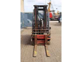 Used Forklift Truck TOYOTA 02-8FDF18 DIESEL VIERRADFRONTSTAPLER (13062907)
