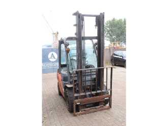 Used Forklift Truck TOYOTA 02-8FDF20 DIESEL VIERRADFRONTSTAPLER (13062925)