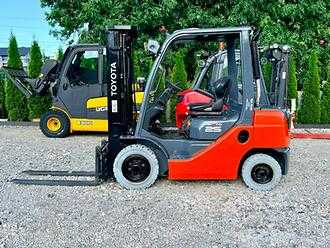 Used Forklift Truck TOYOTA 02-8FDF25 GAS VIERRADFRONTSTAPLER (13064266)