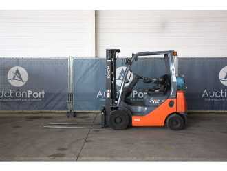 Used Forklift Truck TOYOTA 02-8FGF15 GAS VIERRADFRONTSTAPLER (13039023)