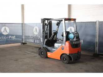 Used Forklift Truck TOYOTA 02-8FGF15 GAS VIERRADFRONTSTAPLER (13039023)