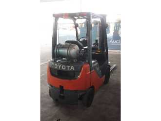 Used Forklift Truck TOYOTA 02-8FGF15 GAS VIERRADFRONTSTAPLER (13047022)