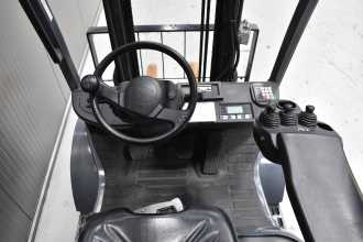 Used Forklift Truck TOYOTA 02-8FGF25 /58296/ GAS VIERRADFRONTSTAPLER (13069546)