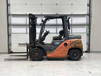 Used Forklift Truck TOYOTA 40-8FD35N DIESEL VIERRADFRONTSTAPLER (13027623)