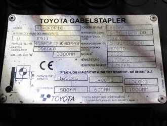 Used Forklift Truck TOYOTA 42-8 FDF 18 DIESEL VIERRADFRONTSTAPLER (13064716)