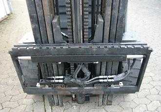 Used Forklift Truck TOYOTA 52 8FDJF35 DIESEL VIERRADFRONTSTAPLER (12434658)