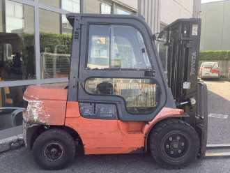 Used Forklift Truck TOYOTA 62-7FDF30 DIESEL VIERRADFRONTSTAPLER (13064390)
