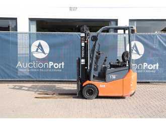 Used Forklift Truck TOYOTA 7FBEST13 ELEKTRO VIERRADFRONTSTAPLER (13065056)