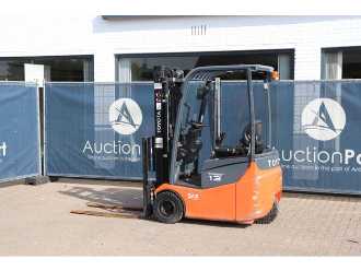 Used Forklift Truck TOYOTA 7FBEST13 ELEKTRO VIERRADFRONTSTAPLER (13065056)