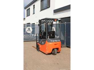 Used Forklift Truck TOYOTA 7FBEST13 ELEKTRO VIERRADFRONTSTAPLER (13065056)