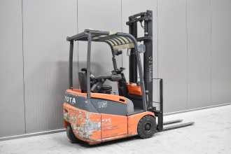 Used Forklift Truck TOYOTA 7FBEST15 /59093/ ELEKTRO DREIRADFRONTSTAPLER (13073122)
