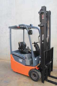 Used Forklift Truck TOYOTA 7FBEST15 ELEKTRO DREIRADFRONTSTAPLER (13063096) backdrop