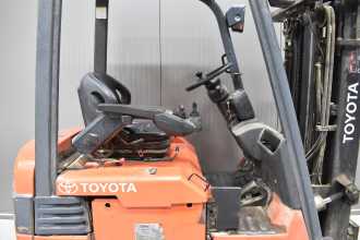 Used Forklift Truck TOYOTA 7FBMF16 /56321/ ELEKTRO VIERRADFRONTSTAPLER (12996608)