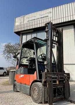 Used Forklift Truck TOYOTA 7FBMF25 ELEKTRO VIERRADFRONTSTAPLER (12983092)
