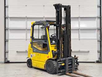 Used Forklift Truck TOYOTA 7FBMF25 ELEKTRO VIERRADFRONTSTAPLER (13060672)