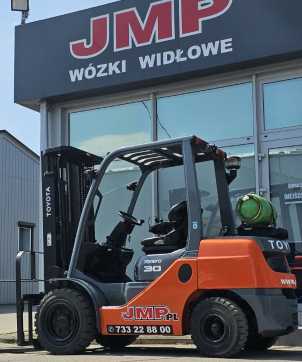 Used Forklift Truck TOYOTA 8 FG 30 F WEITERE WEITERE (12989209) backdrop
