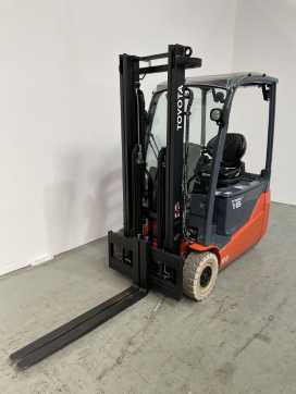 Used Forklift Truck TOYOTA 8FBE16T ELEKTRO DREIRADFRONTSTAPLER (13017288) backdrop
