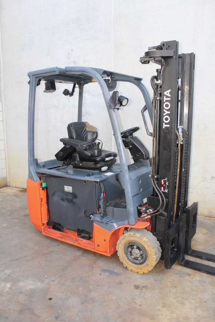 Used Forklift Truck TOYOTA 8FBE16T ELEKTRO DREIRADFRONTSTAPLER (13065188)