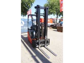 Used Forklift Truck TOYOTA 8FBE16T ELEKTRO VIERRADFRONTSTAPLER (13063411)