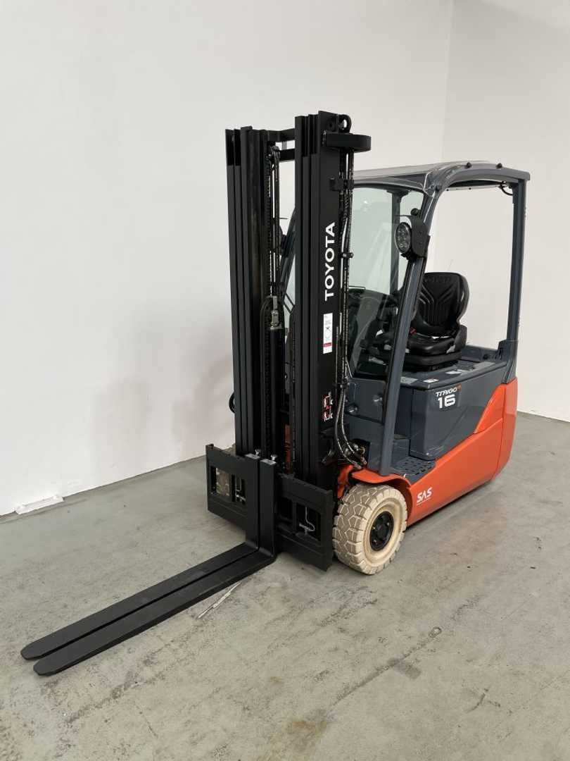 Used Forklift Truck TOYOTA 8FBE16T *sofort verfügbar* ELEKTRO DREIRADFRONTSTAPLER (13067868)