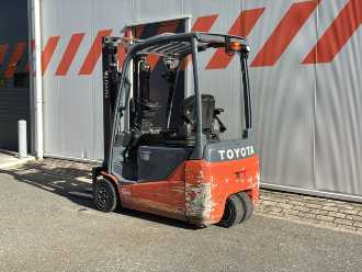 Used Forklift Truck TOYOTA 8FBE18T ELEKTRO DREIRADFRONTSTAPLER (13073799)