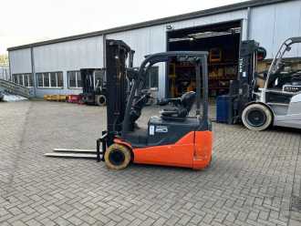 Used Forklift Truck TOYOTA 8FBE20T ELEKTRO DREIRADFRONTSTAPLER (13013322)