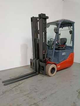 Used Forklift Truck TOYOTA 8FBE20T *sofort verfügbar* ELEKTRO DREIRADFRONTSTAPLER (13063510) backdrop