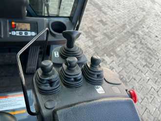 Used Forklift Truck TOYOTA 8FBET15 / Triplex: 4.30m / nur 1.187h! / SS ELEKTRO VIERRADFRONTSTAPLER (13024801)