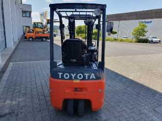 Used Forklift Truck TOYOTA 8FBET15 / Triplex: 4.30m / nur 1.842h! / SS ELEKTRO VIERRADFRONTSTAPLER (13024739)