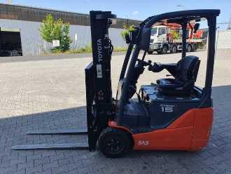 Used Forklift Truck TOYOTA 8FBET15 / Triplex: 4.30m / nur 1.842h! / SS ELEKTRO VIERRADFRONTSTAPLER (13024739)