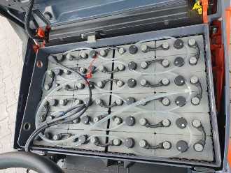 Used Forklift Truck TOYOTA 8FBET15 / Triplex: 4.30m / nur 393h! / SS ELEKTRO VIERRADFRONTSTAPLER (13024783)