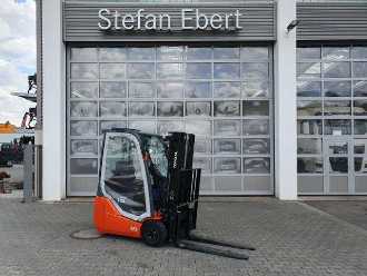 Used Forklift Truck TOYOTA 8FBET15 / Triplex: 4.30m / nur 393h! / SS ELEKTRO VIERRADFRONTSTAPLER (13024783)