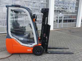 Used Forklift Truck TOYOTA 8FBET15 / Triplex: 4.30m / nur 393h! / SS ELEKTRO VIERRADFRONTSTAPLER (13024783)