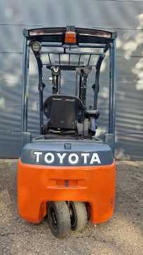 Used Forklift Truck TOYOTA 8FBEk16T ELEKTRO DREIRADFRONTSTAPLER (13068597)