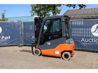 Used Forklift Truck TOYOTA 8FBM16T ELEKTRO VIERRADFRONTSTAPLER (13041362)