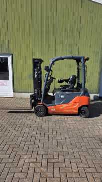 Used Forklift Truck TOYOTA 8FBM16T ELEKTRO VIERRADFRONTSTAPLER (13073291)