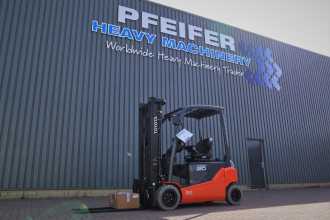 Used Forklift Truck TOYOTA 8FBM20T ELEKTRO VIERRADFRONTSTAPLER (12925241) backdrop