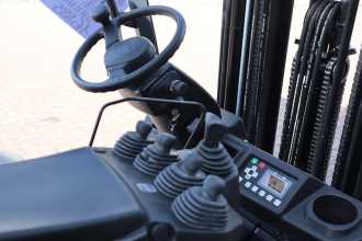 Used Forklift Truck TOYOTA 8FBM20T ELEKTRO VIERRADFRONTSTAPLER (12925241)