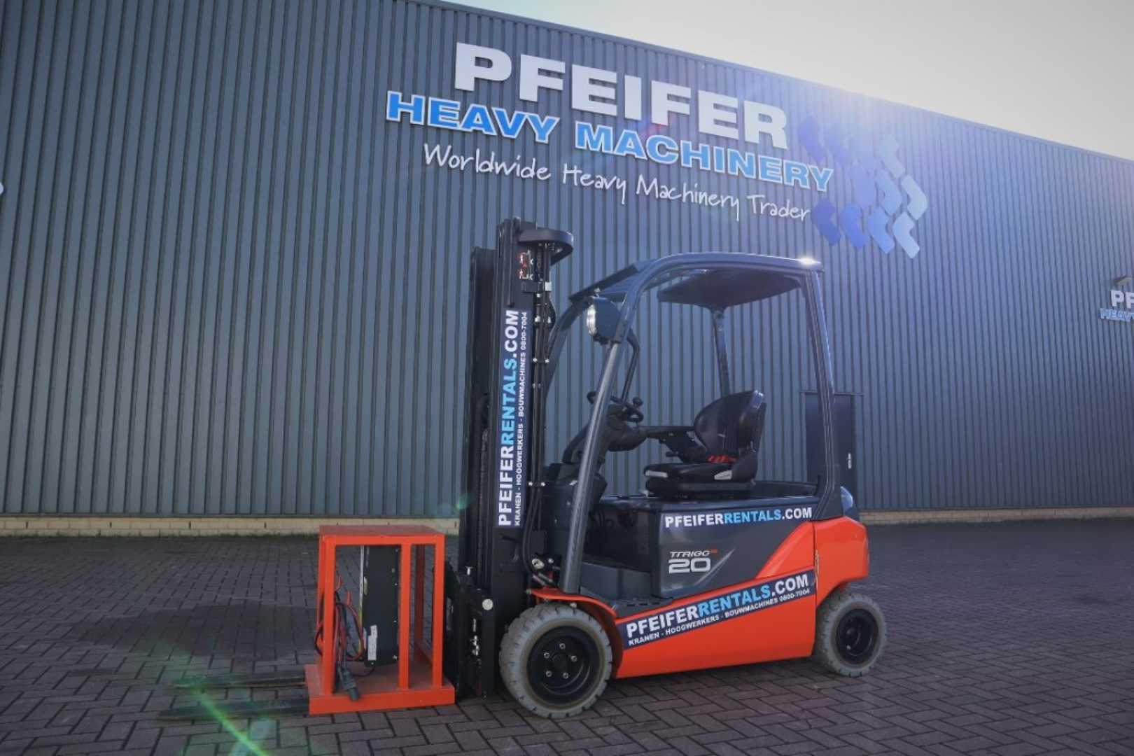 Used Forklift Truck TOYOTA 8FBM20T ELEKTRO VIERRADFRONTSTAPLER (12925250)