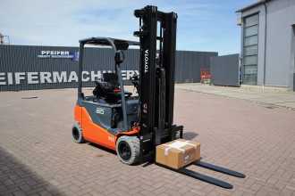Used Forklift Truck TOYOTA 8FBM20T ELEKTRO VIERRADFRONTSTAPLER (12925252)