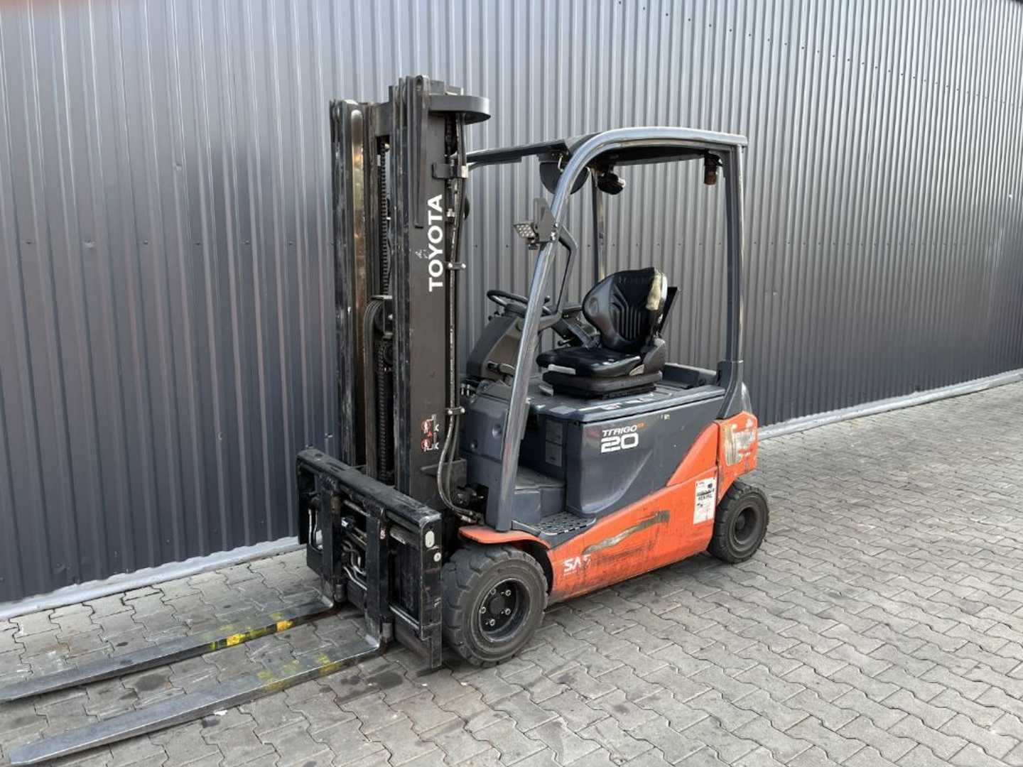 Used Forklift Truck TOYOTA 8FBM20T ELEKTRO VIERRADFRONTSTAPLER (13071260)