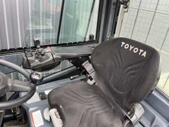 Used Forklift Truck TOYOTA 8FBMK16T ELEKTRO VIERRADFRONTSTAPLER (13065984)