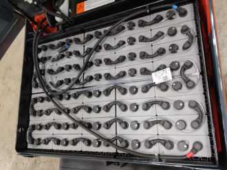 Used Forklift Truck TOYOTA 8FBMKT25 ELEKTRO VIERRADFRONTSTAPLER (12862932)