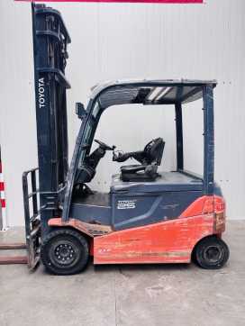 Used Forklift Truck TOYOTA 8FBMT25-10414 ELEKTRO VIERRADFRONTSTAPLER (13064163)