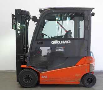 Used Forklift Truck TOYOTA 8FBMT25 ELEKTRO VIERRADFRONTSTAPLER (12957161)