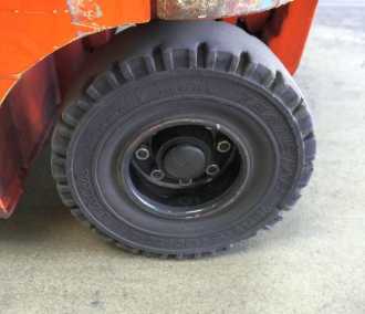 Used Forklift Truck TOYOTA 8FBMT25 ELEKTRO VIERRADFRONTSTAPLER (12957161)