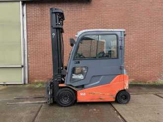 Used Forklift Truck TOYOTA 8FBMT25 ELEKTRO VIERRADFRONTSTAPLER (13032330)