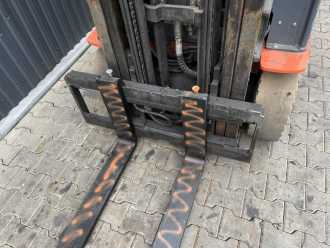 Used Forklift Truck TOYOTA 8FBMT25 ELEKTRO VIERRADFRONTSTAPLER (13067170)