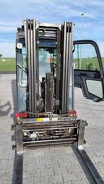 Used Forklift Truck TOYOTA 8FBMT25 ELEKTRO VIERRADFRONTSTAPLER (13069341)